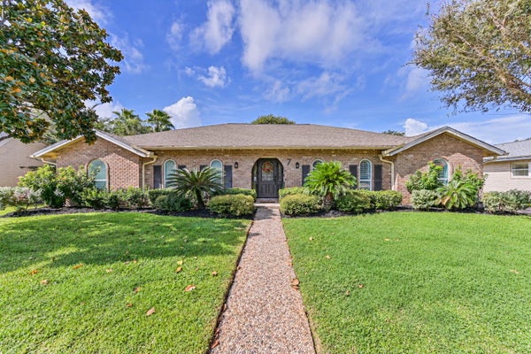 7 PARK LN, GALVESTON, TX 77551 - Image 7b65519c8e1a5f07c8d563839a0cf2e1/2776423289