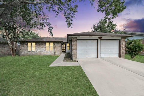 Photo of 1923 Feather Ridge Drive, Missouri City, TX 77489 (MLS # 73219978)