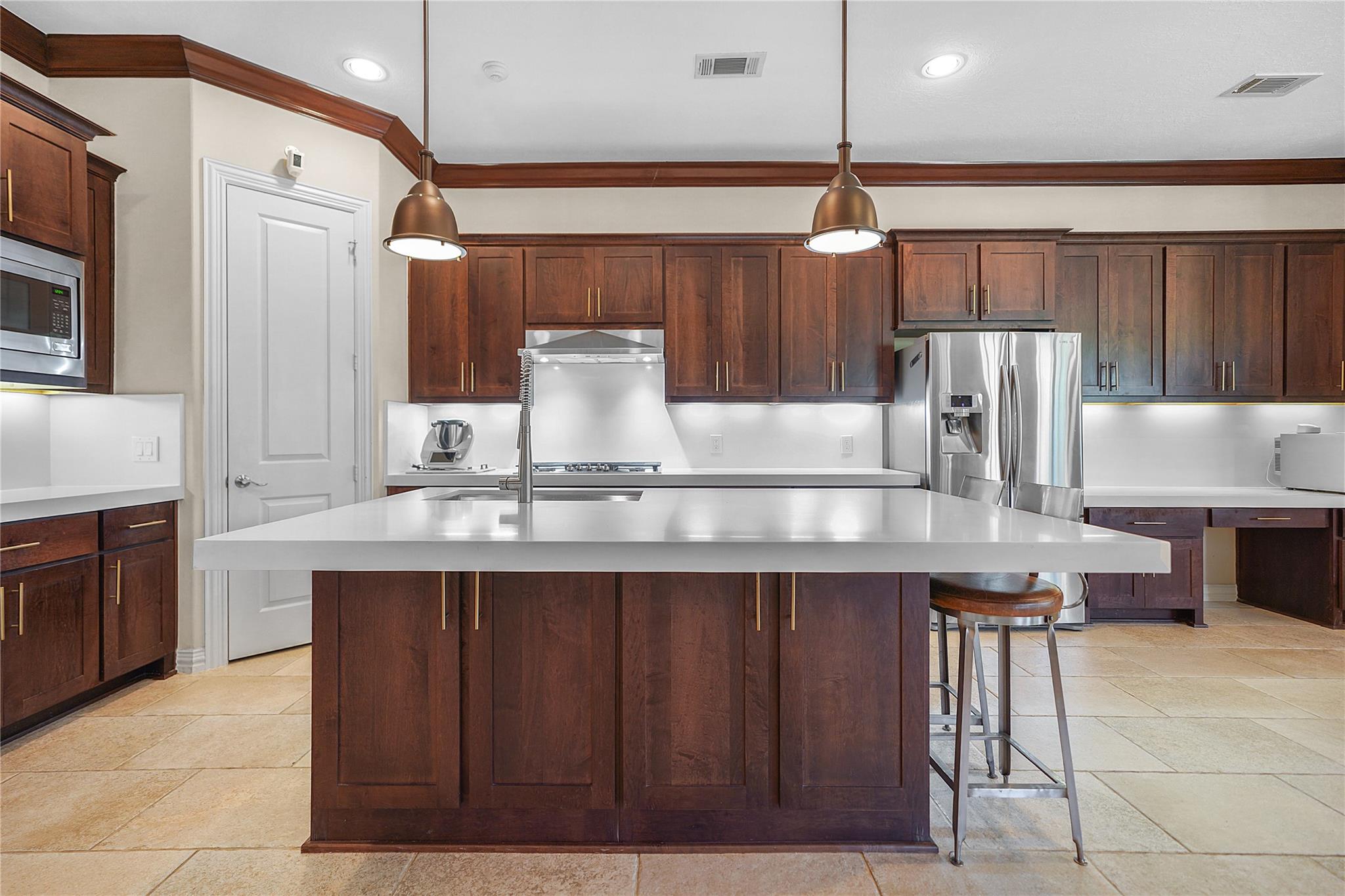 1826 Jade Hollow Lane
