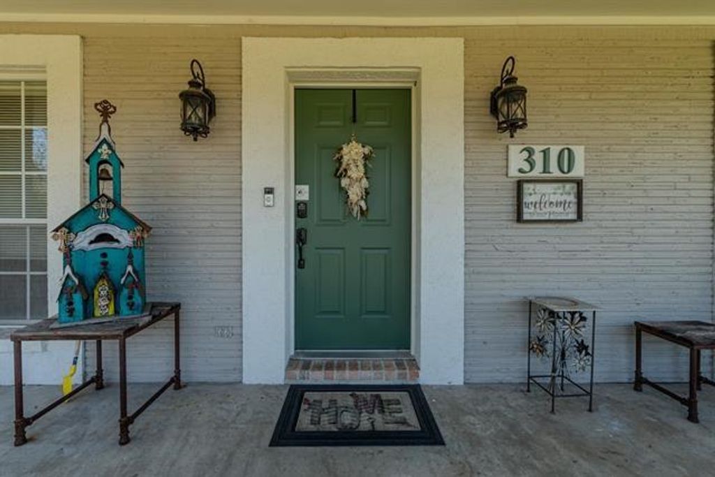 Photo of 310 Junker Road, Beaumont, TX 77707 (MLS # 88938625)