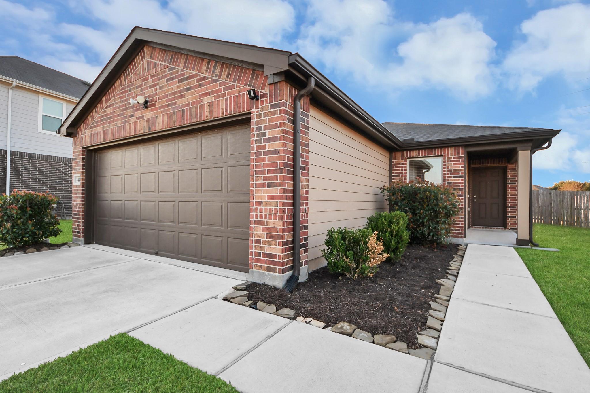 5924 Bluebonnet Lane
