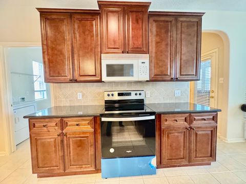 Tiny photo for 6806 Sable River Court, Missouri City, TX 77459 (MLS # 56455477)