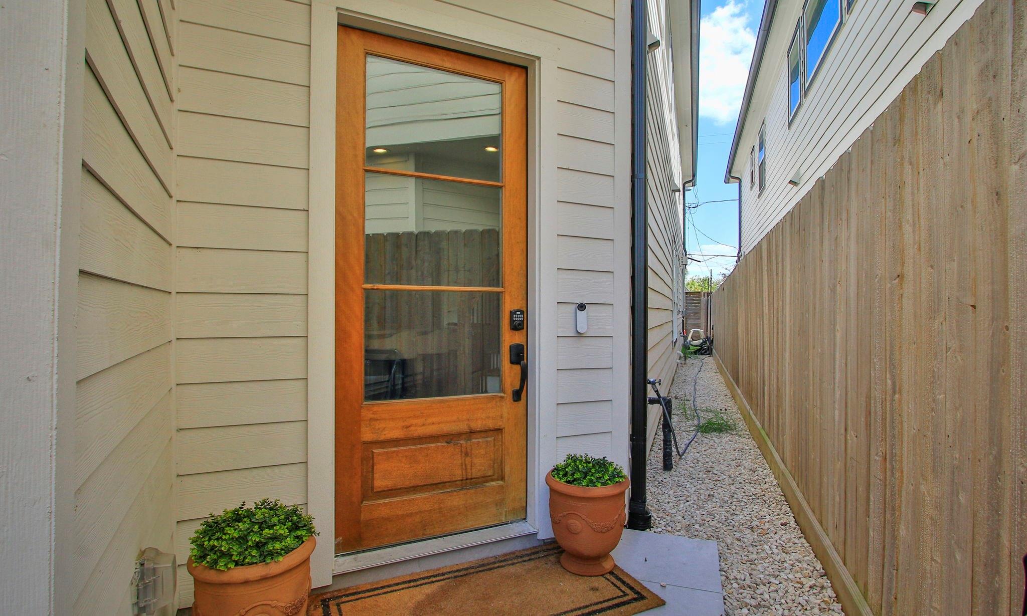 1104 Cordell Street