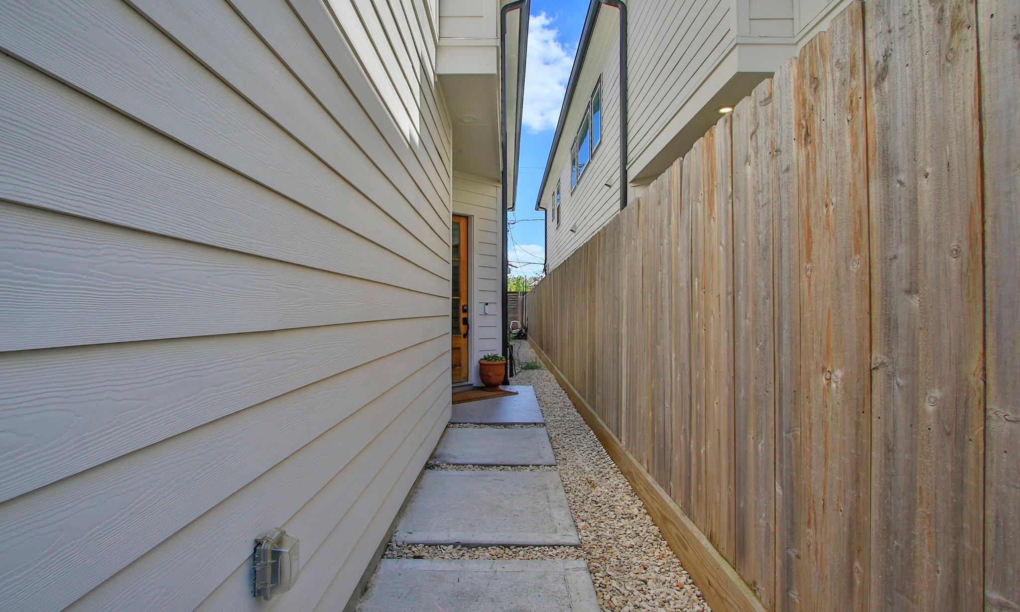 1104 Cordell Street