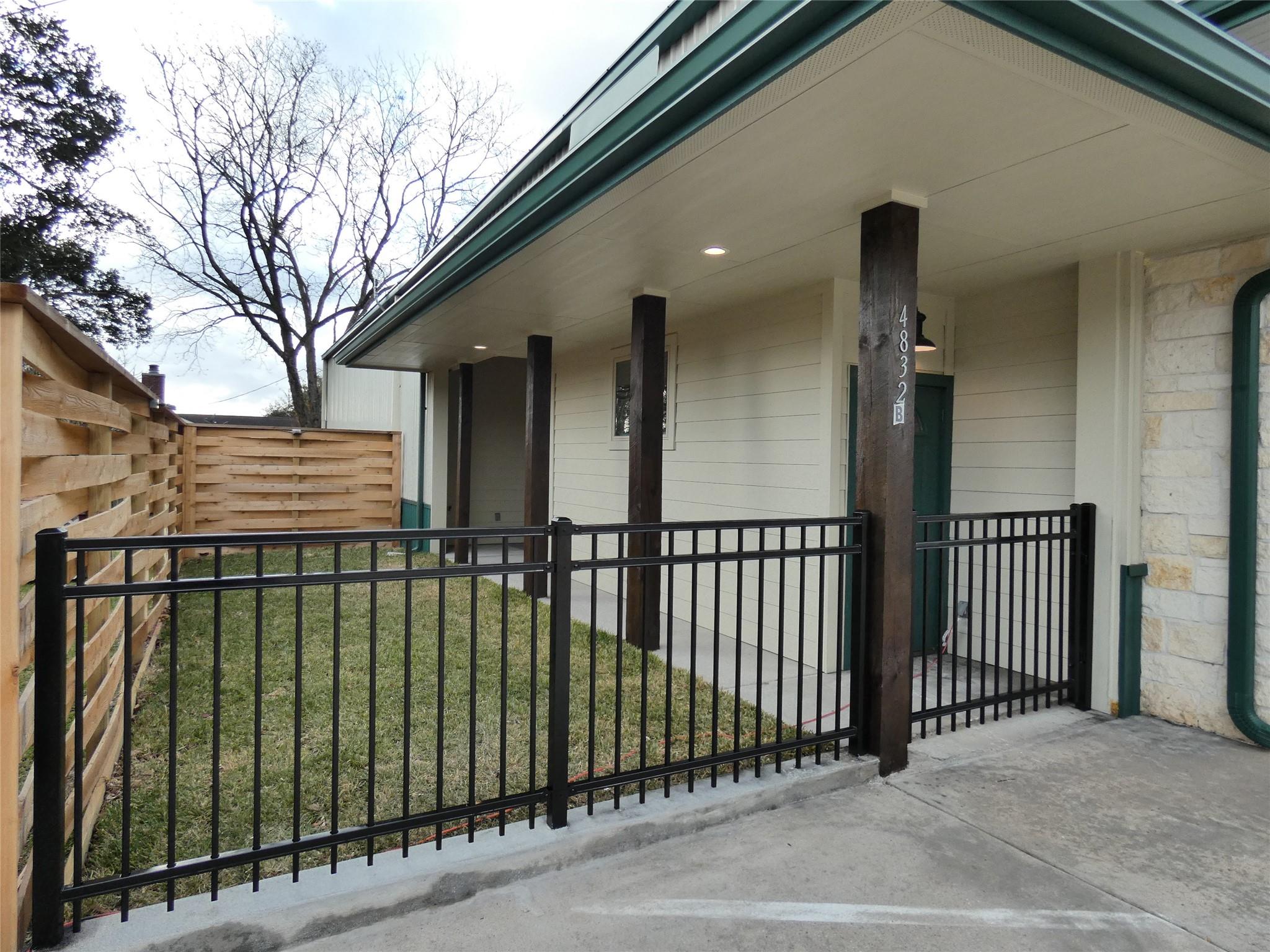 4832 Fm 2218 Road B