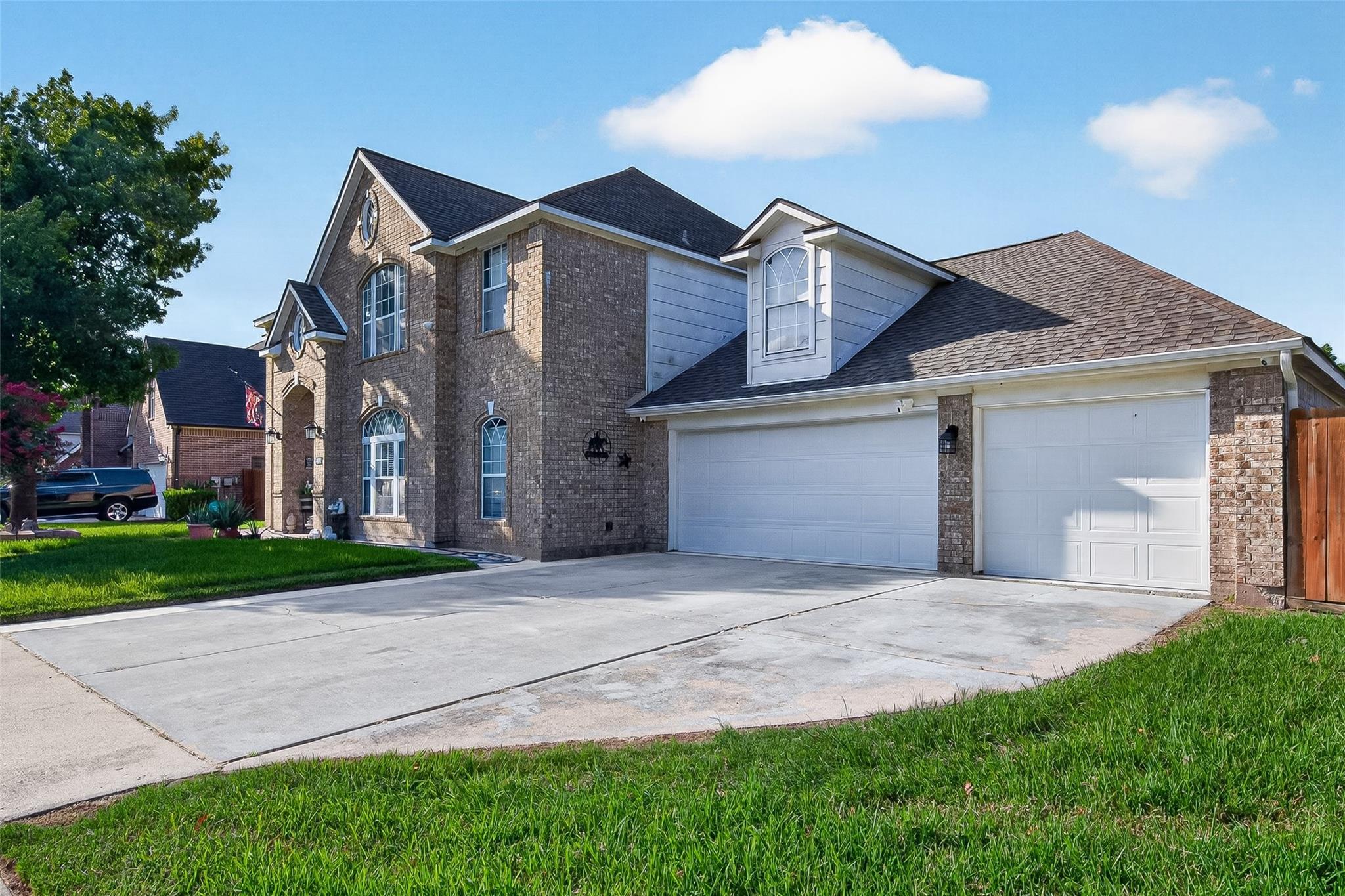 6822 Crystal Point Drive