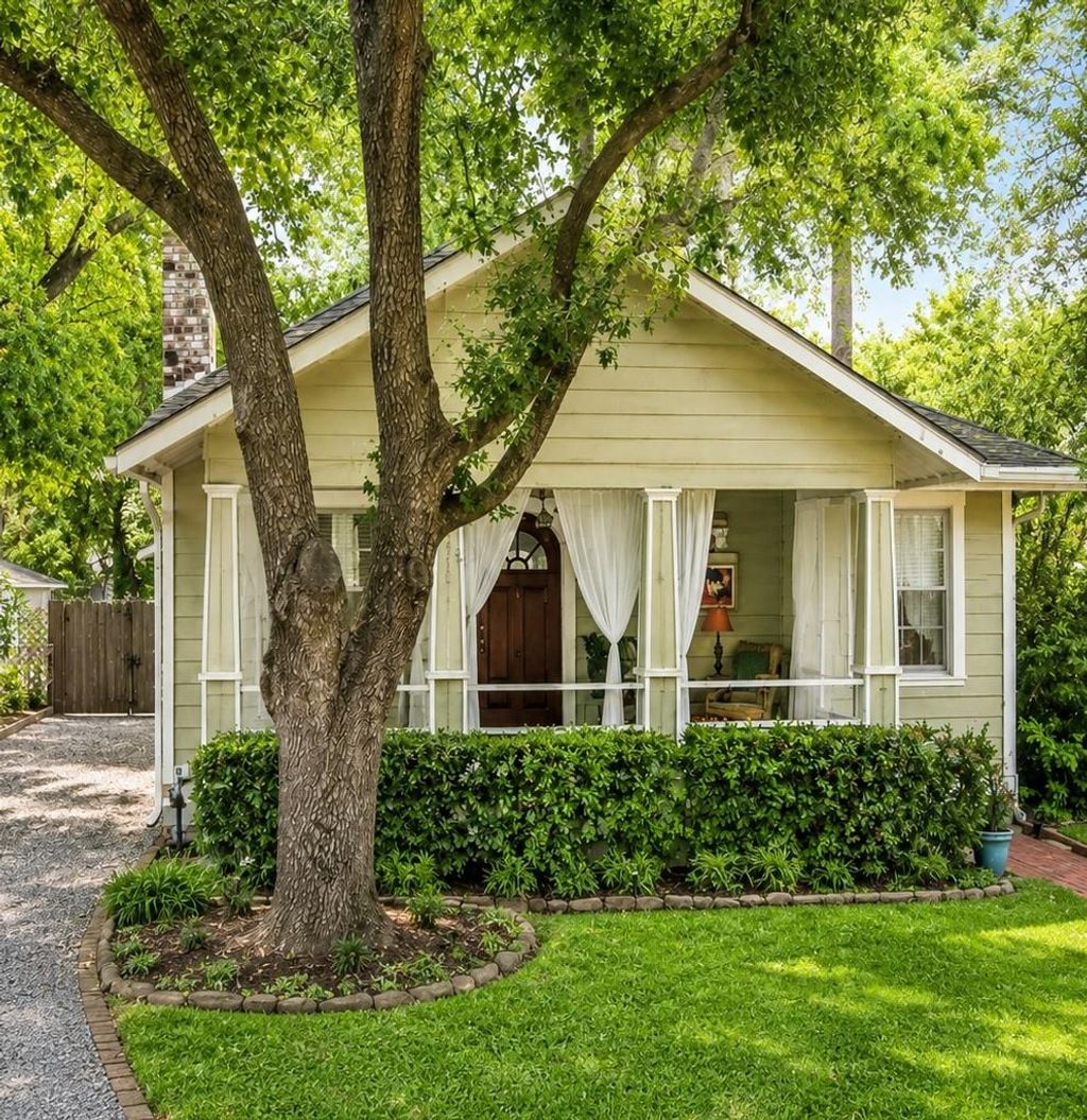 Photo of 3716 Julian Street, Houston, TX 77009 (MLS # 82653956)