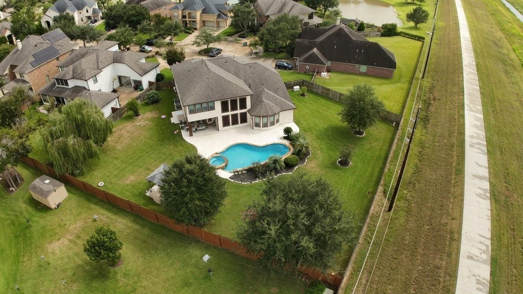 Photo of 6907 Diamondleaf Court, Missouri City, TX 77459 (MLS # 65229595)