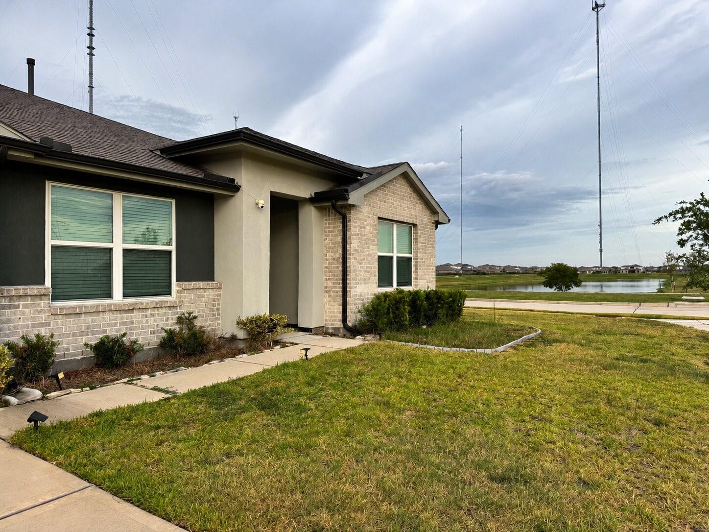 3319 Central Garden Lane