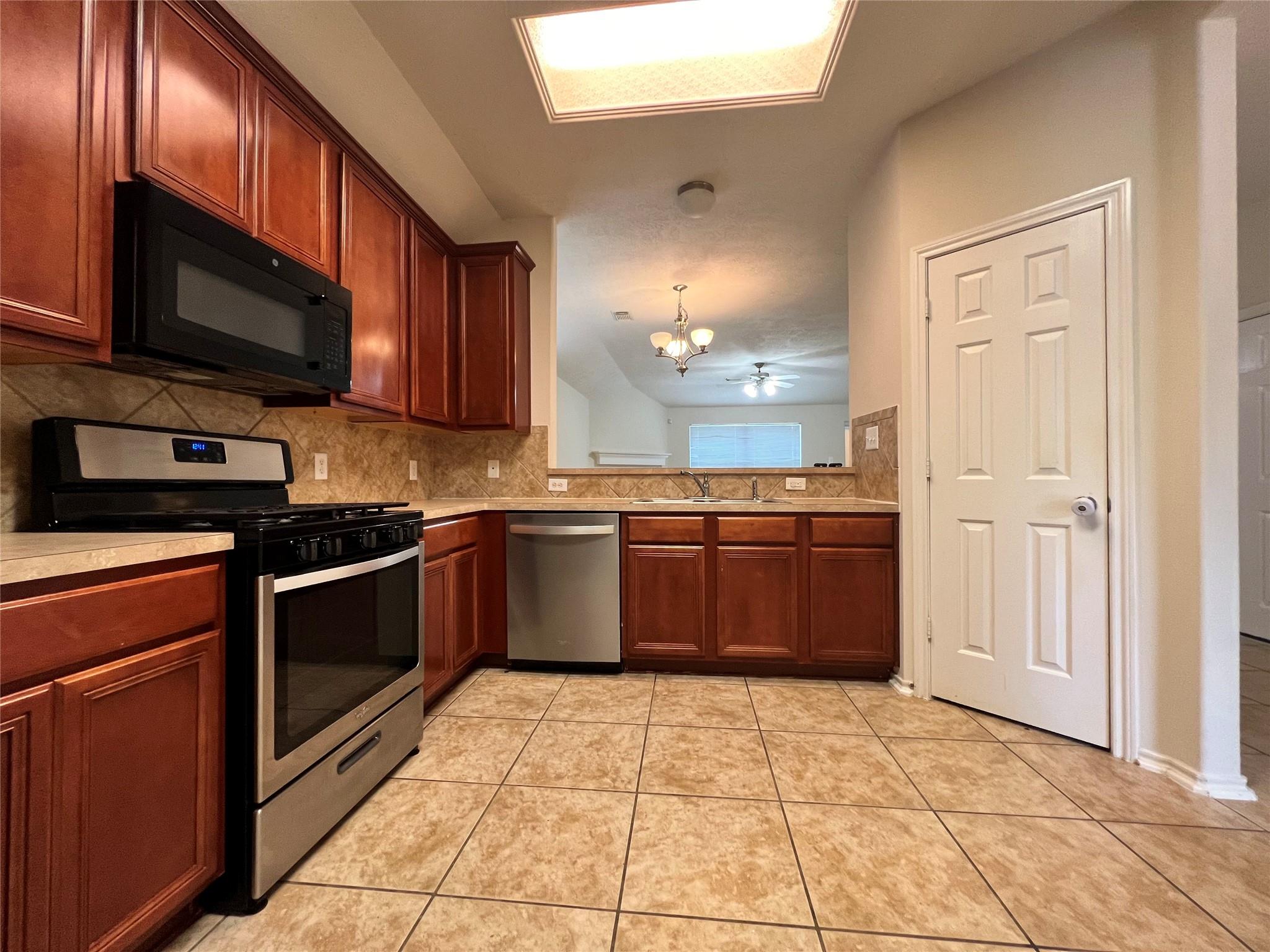 21810 Dimmett Way