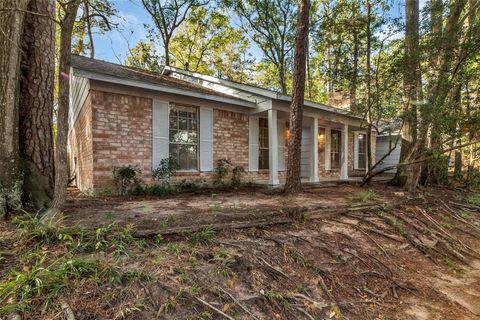 Photo of 11829 S Red Cedar Circle, The Woodlands, TX 77380 (MLS # 30684981)