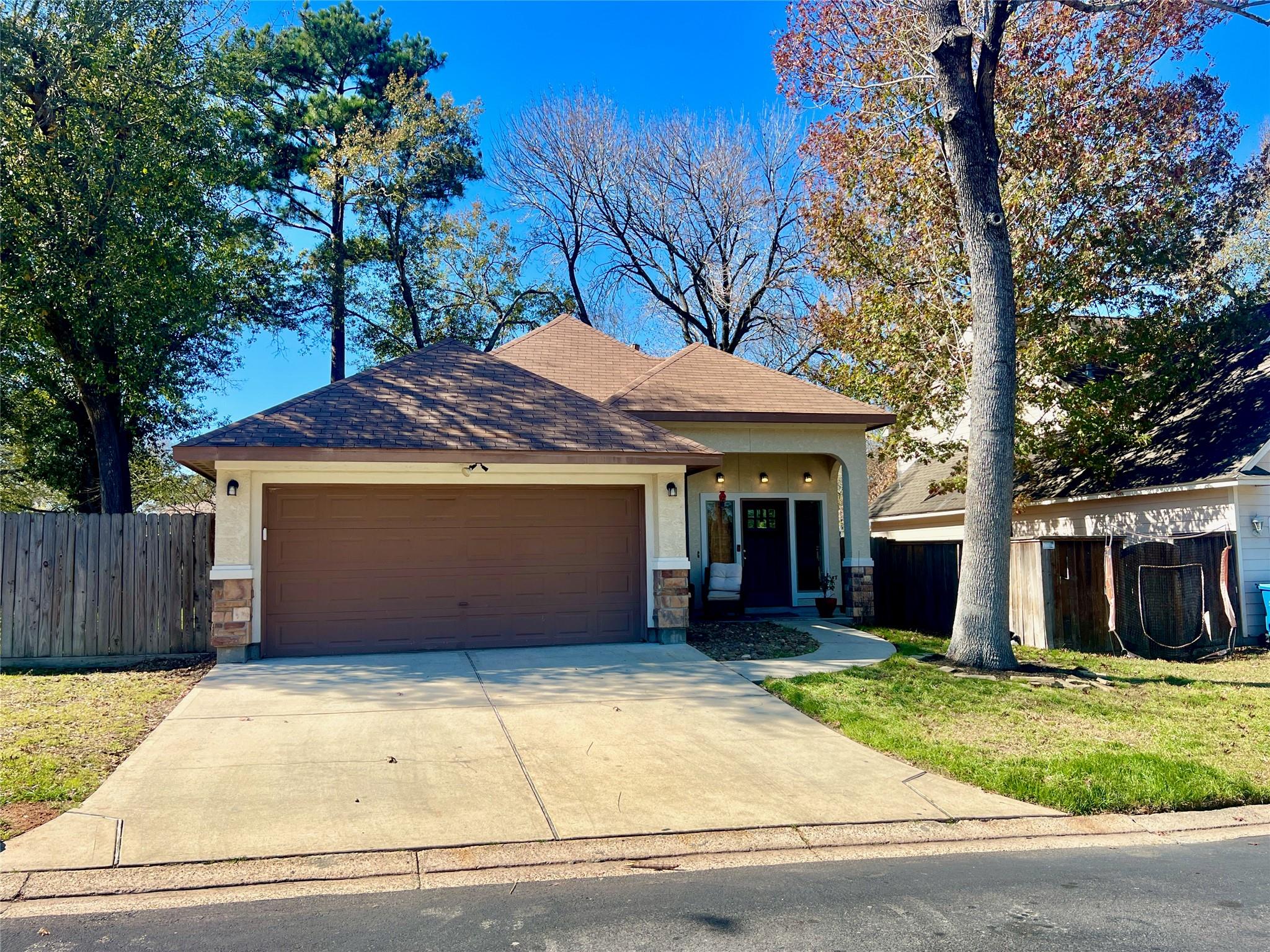 13901 Hydra Court