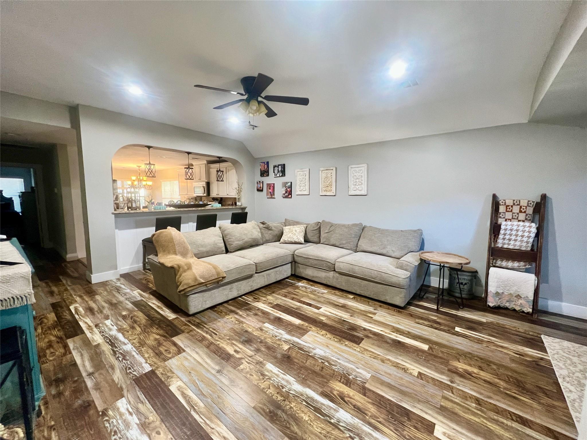 13901 Hydra Court