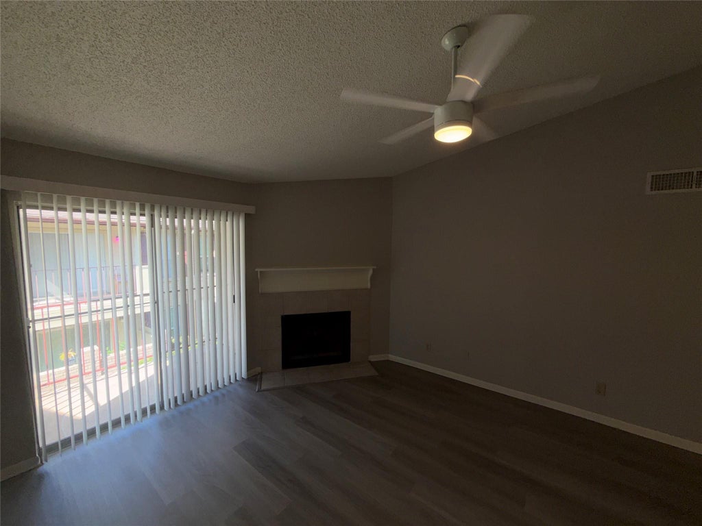 Photo of 2120 El Paseo Street #2312, Houston, TX 77054 (MLS # 91923136)
