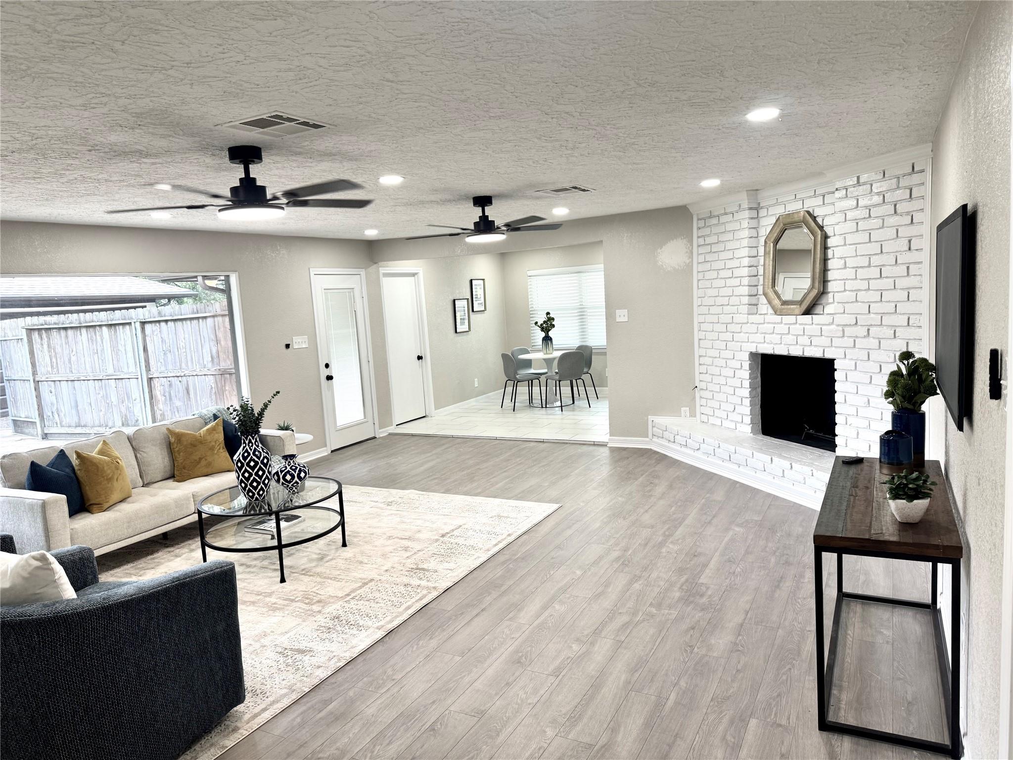 1211 Shorewood Drive
