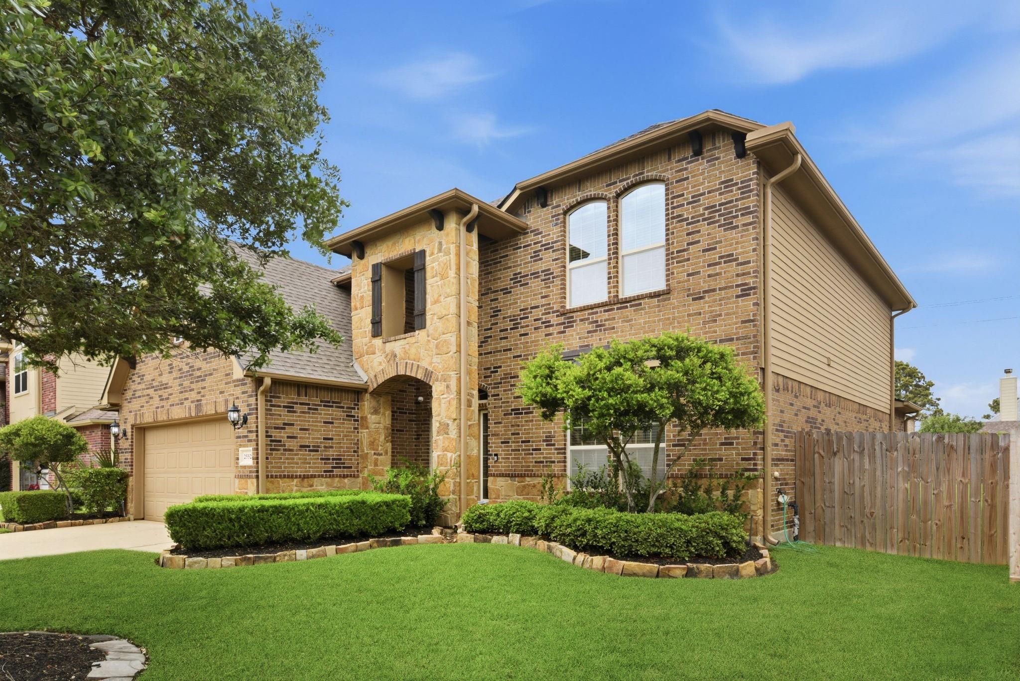 2552 Wild Oak Forest Lane