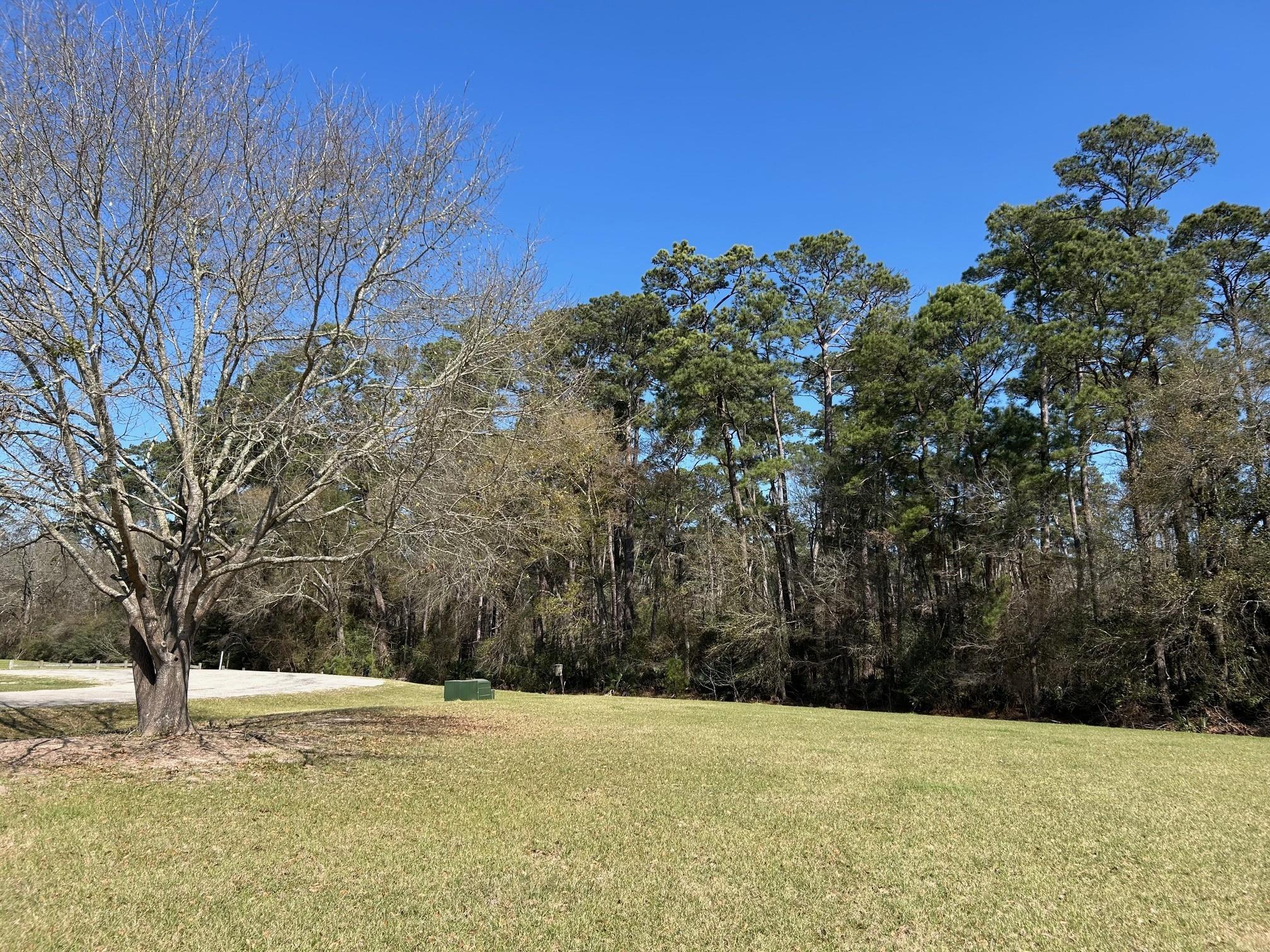 7 Wildwood Lake Drive