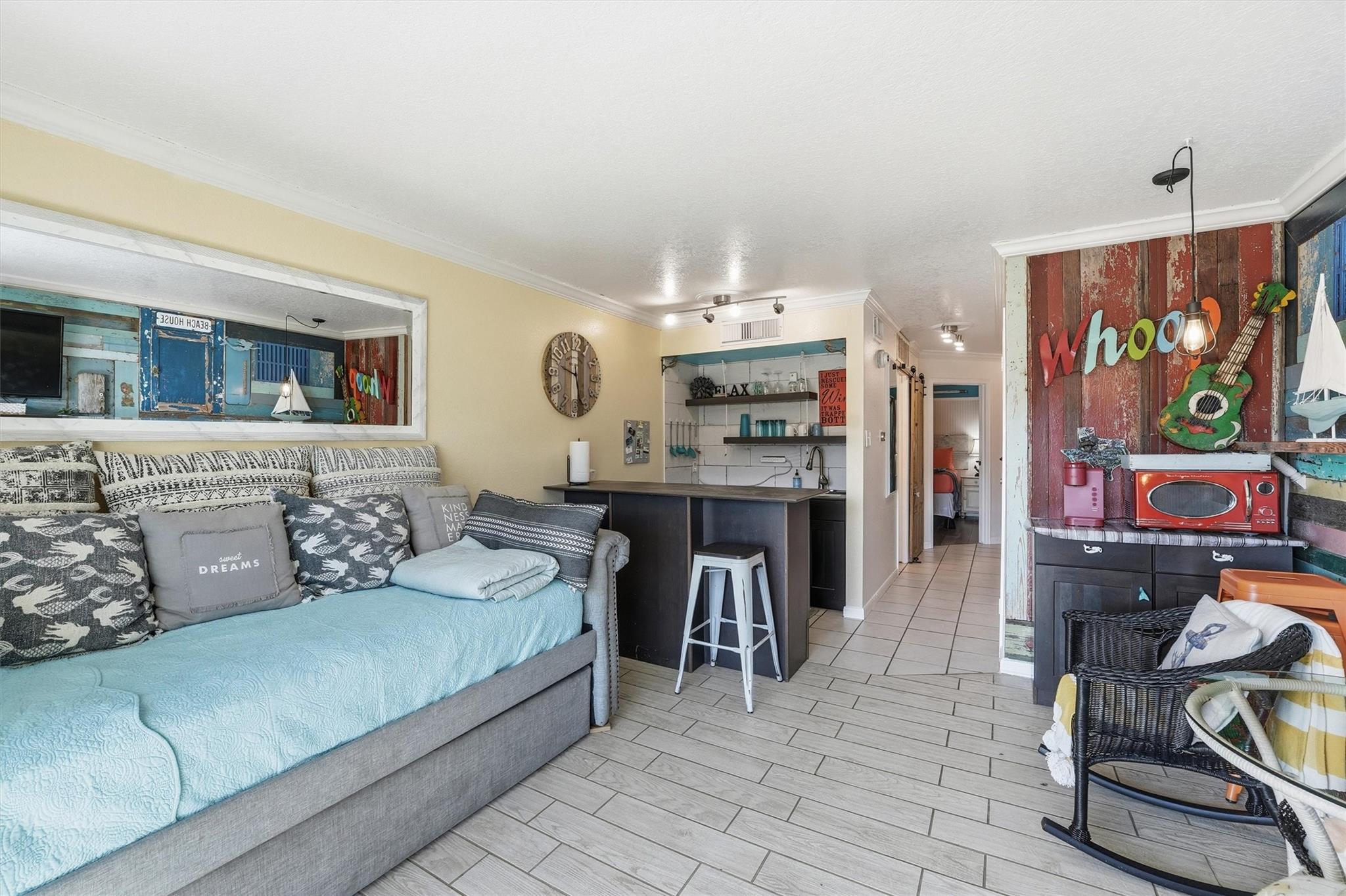 6300 Seawall Boulevard 3330