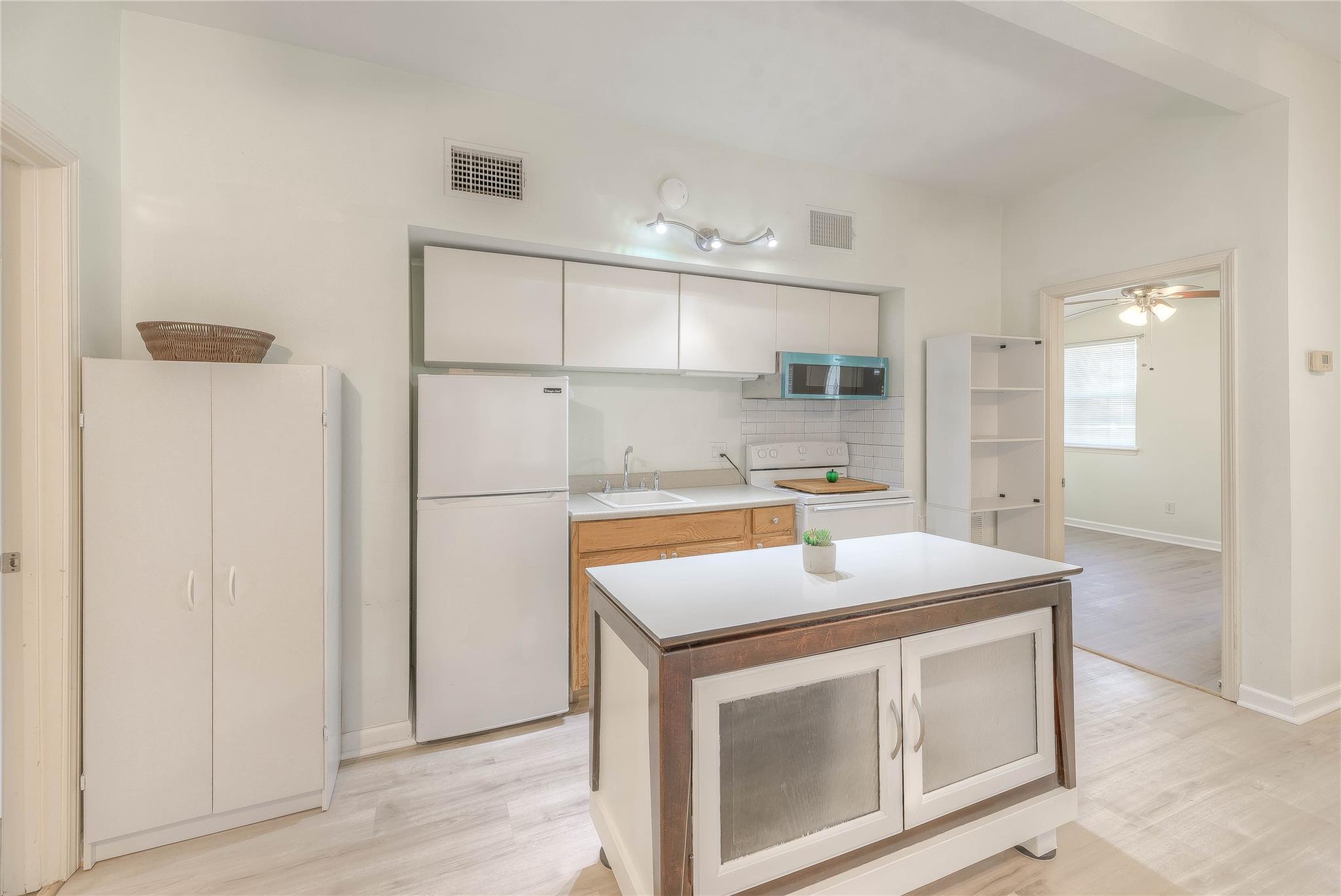 28609 Netawaka Court