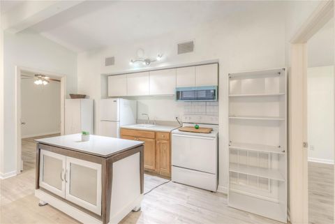 28609 Netawaka Court Huntsville TX 77320