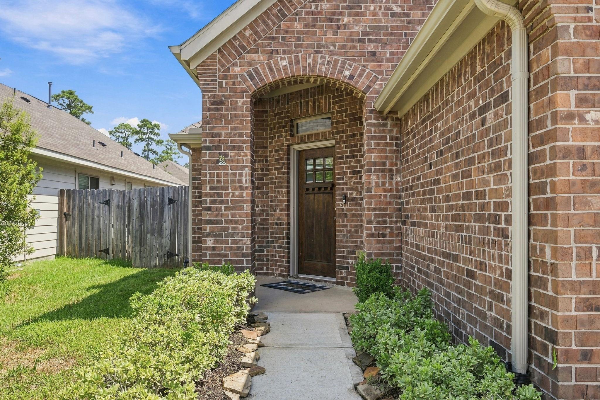 2734 Meadow View Lane