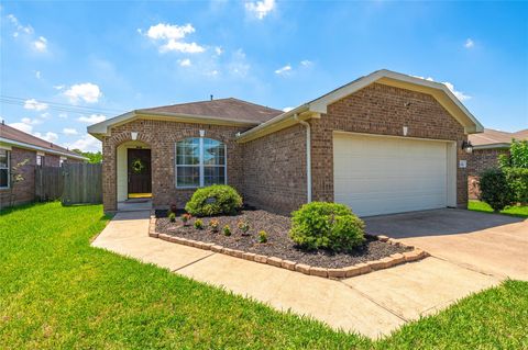 Photo of 878 Driftwood Lane, La Marque, TX 77568 (MLS # 30419432)