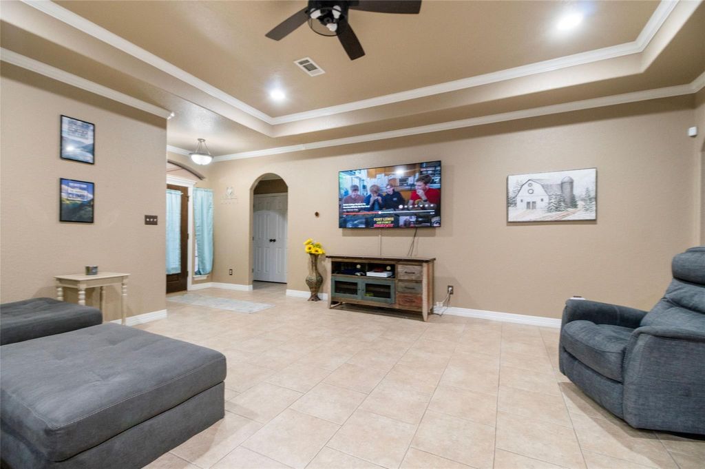 Photo of 103 Silver Bay Lane, Lake Jackson, TX 77566 (MLS # 27817270)