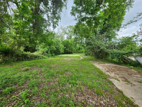 Photo of 4338 Bond Street, Houston, TX 77026 (MLS # 97063819)