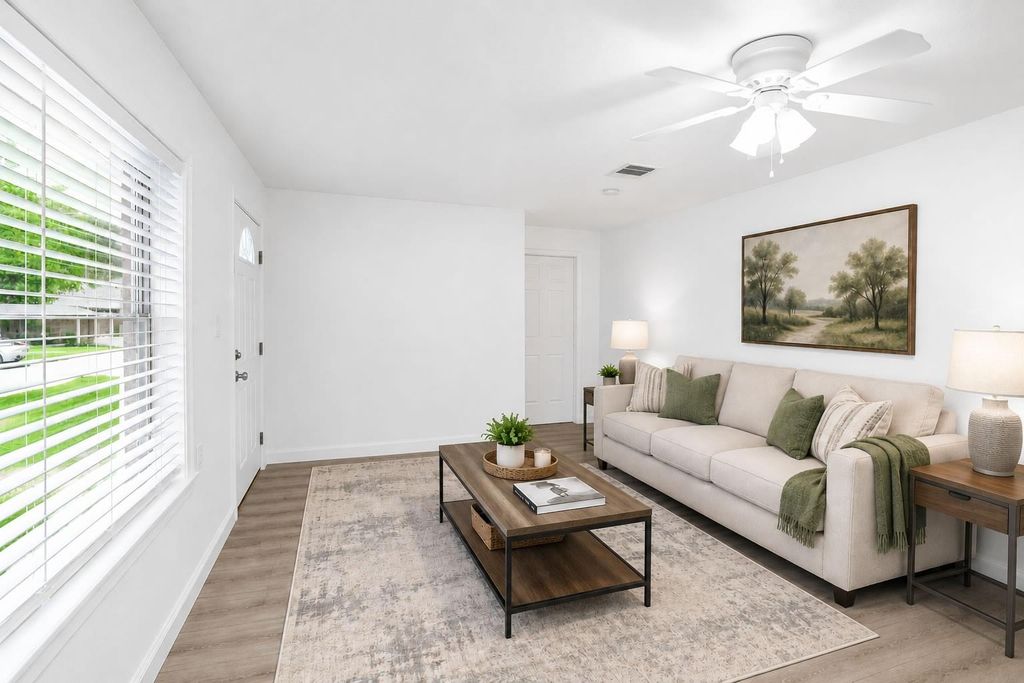 Photo of 415 Gober Street, Houston, TX 77017 (MLS # 36545501)