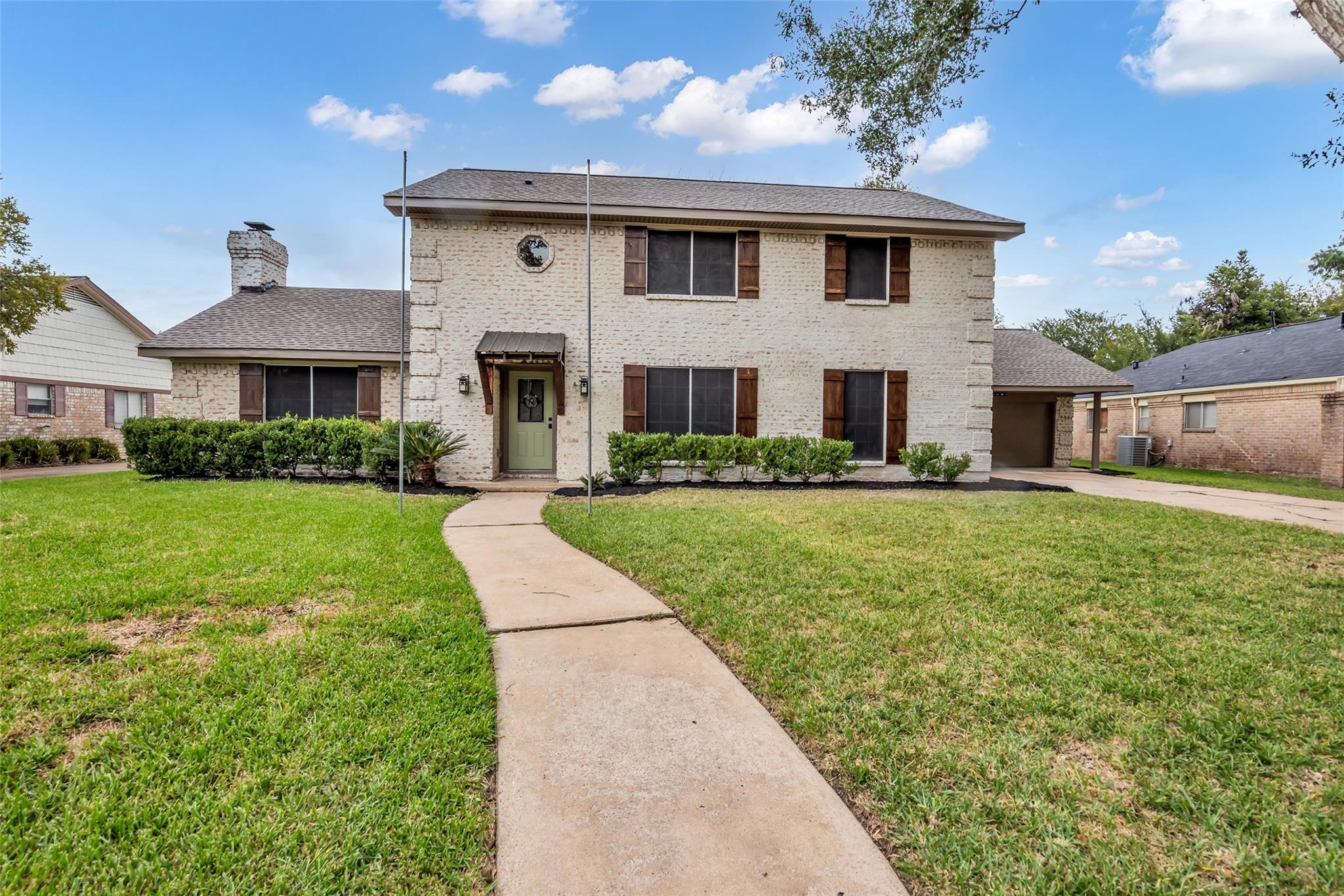 3911 Pecan Valley Drive