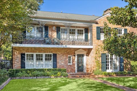 Photo of 3112 Locke Lane, Houston, TX 77019 (MLS # 82842511)