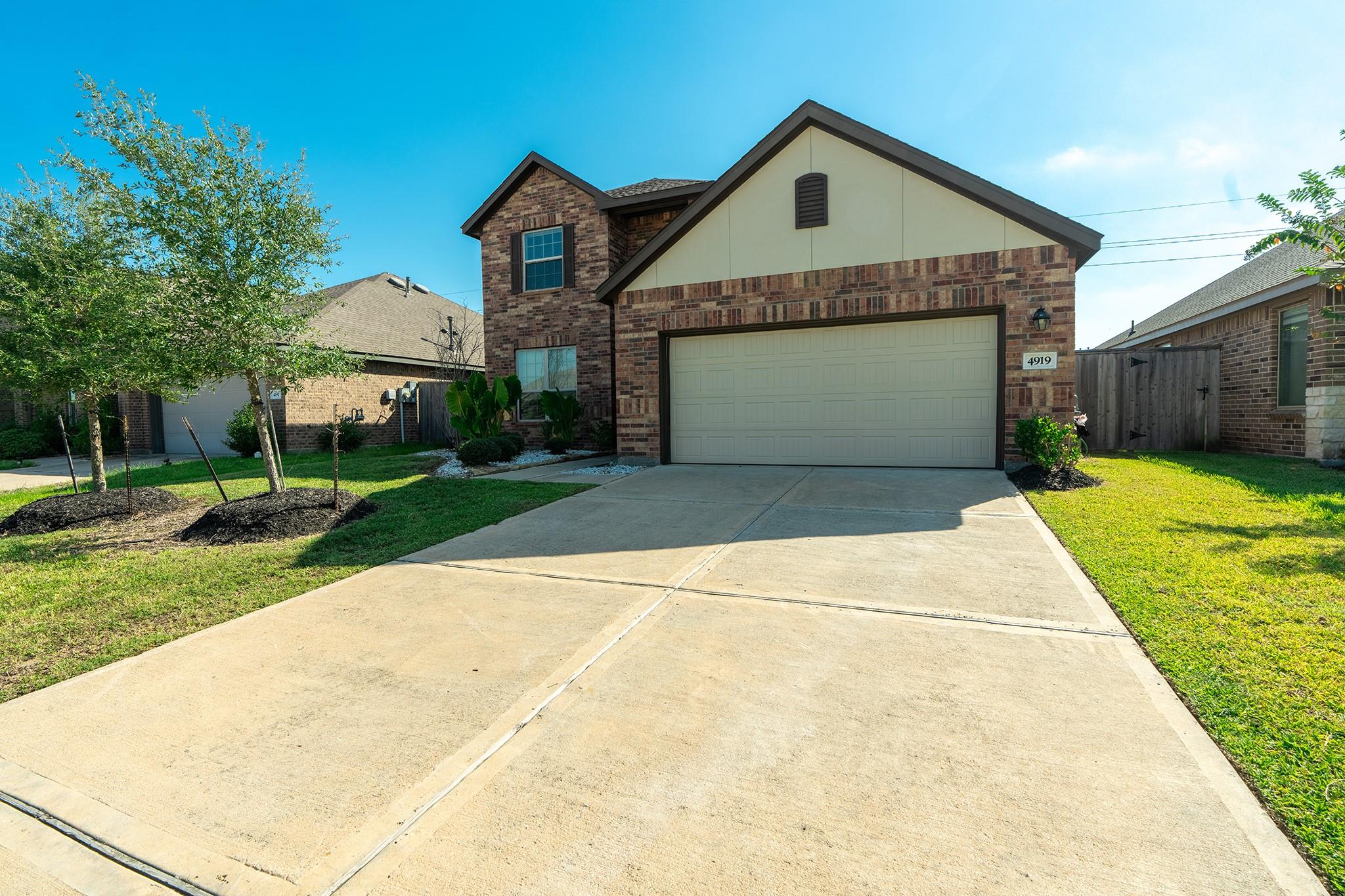 4919 Lenox Grove Lane