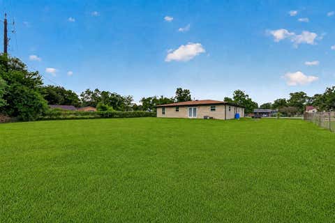 Photo of 237 Burkett Street, Richwood, TX 77531 (MLS # 20800232)