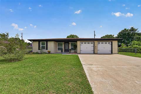 Photo of 237 Burkett Street, Richwood, TX 77531 (MLS # 20800232)