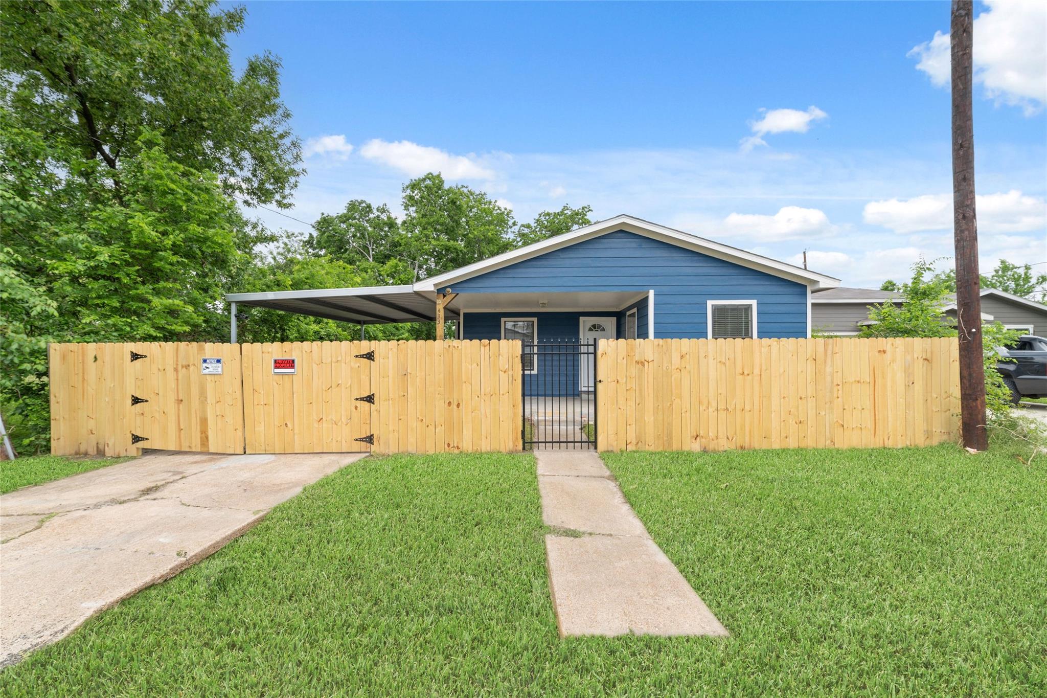 433 Calloway Street