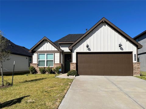 Photo of 31642 Featherstone Trail, Fulshear, TX 77441 (MLS # 46944186)