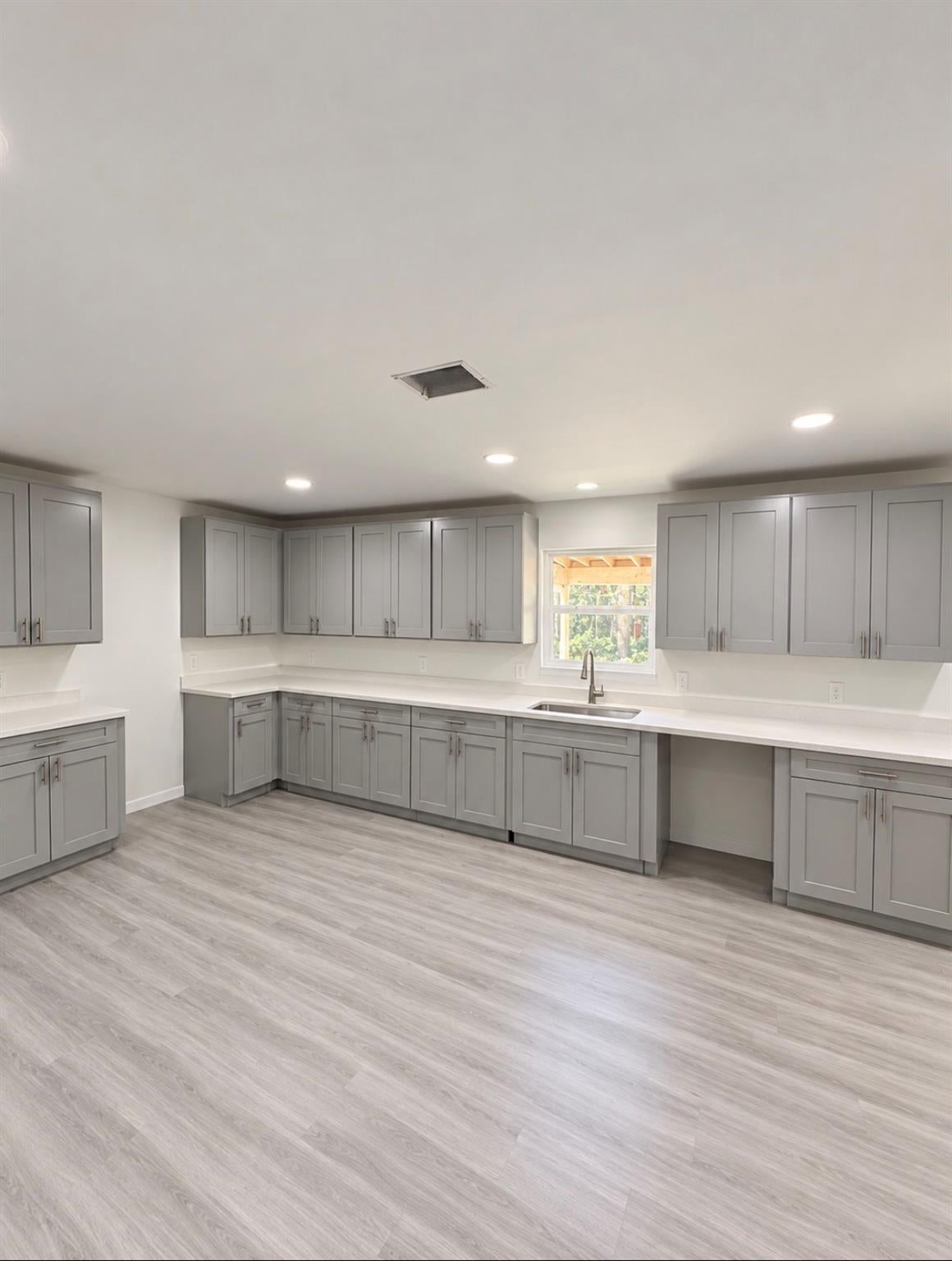 124 Deane Drive