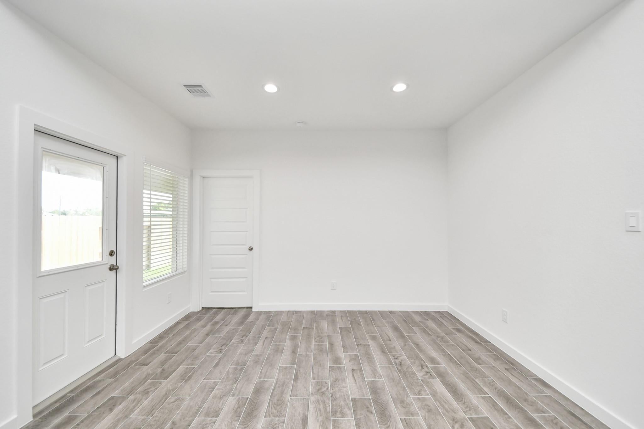18531 Athena Flower Drive
