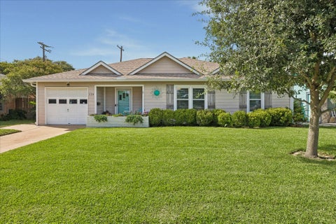 Photo of 126 Dolphin Ave, Galveston, TX 77550 (MLS # 89236967)