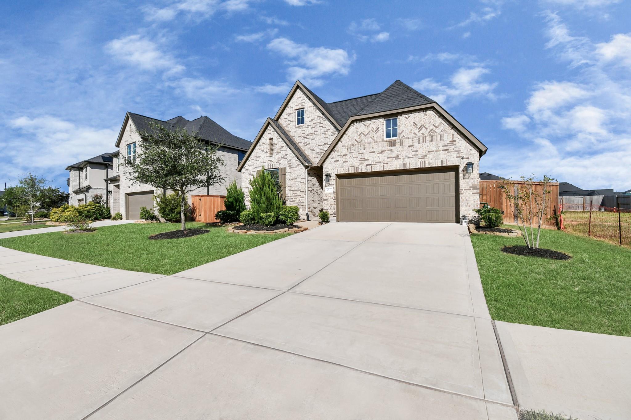 7511 Ridgeside Drive