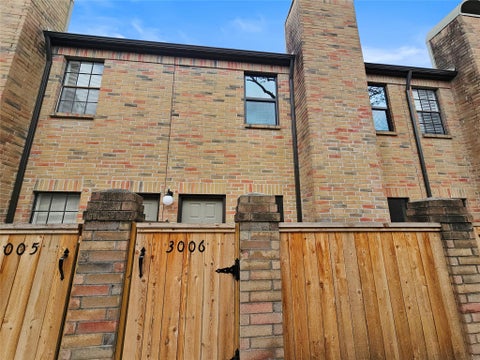 Photo of 9800 Pagewood Lane #3006, Houston, TX 77042 (MLS # 71270488)