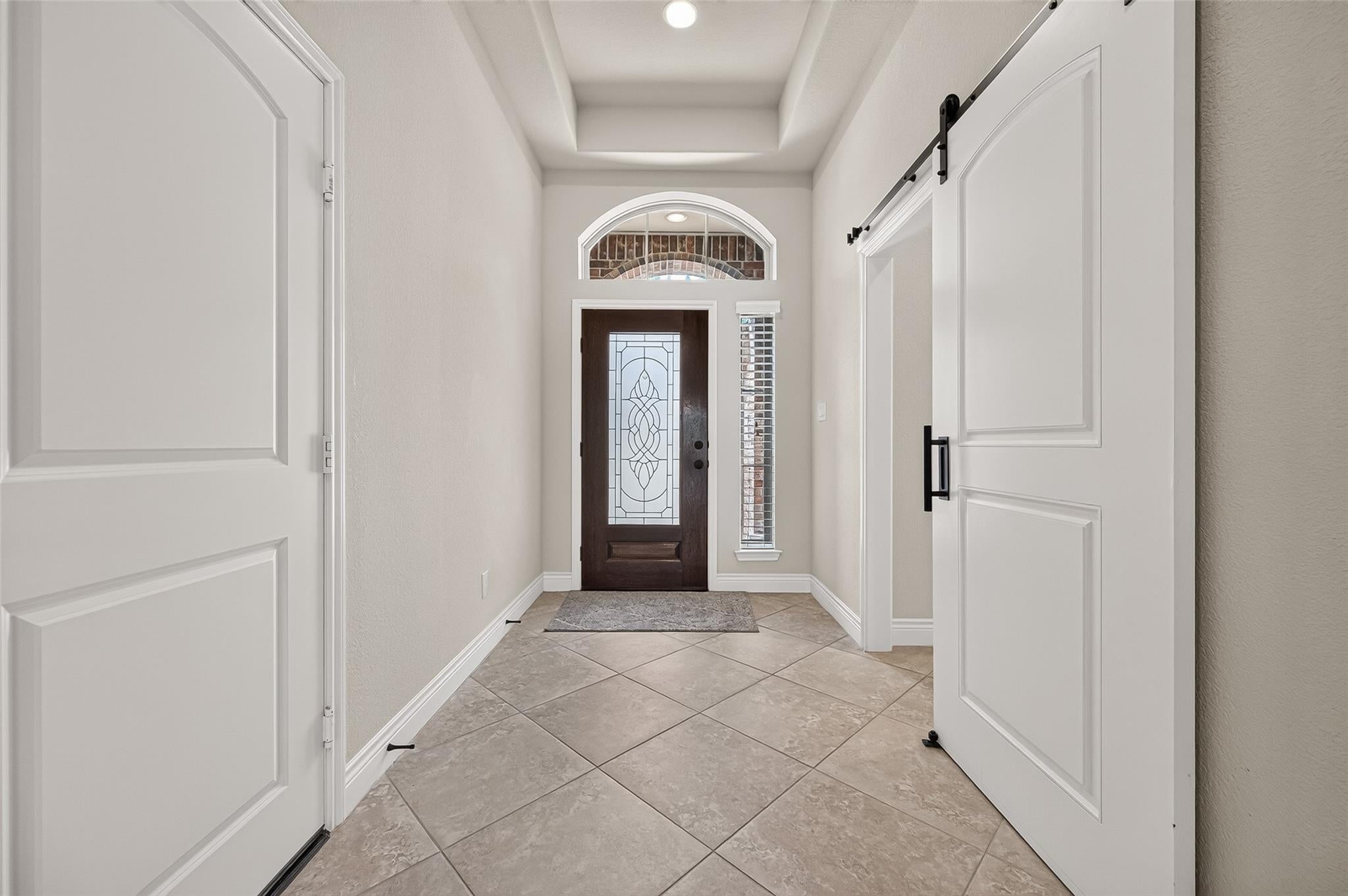 9246 Lakeshores Lagoon Lane