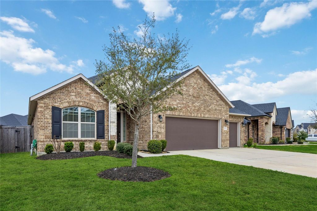 Photo of 2263 Vanessa Cay Lane, La Porte, TX 77571 (MLS # 52631161)