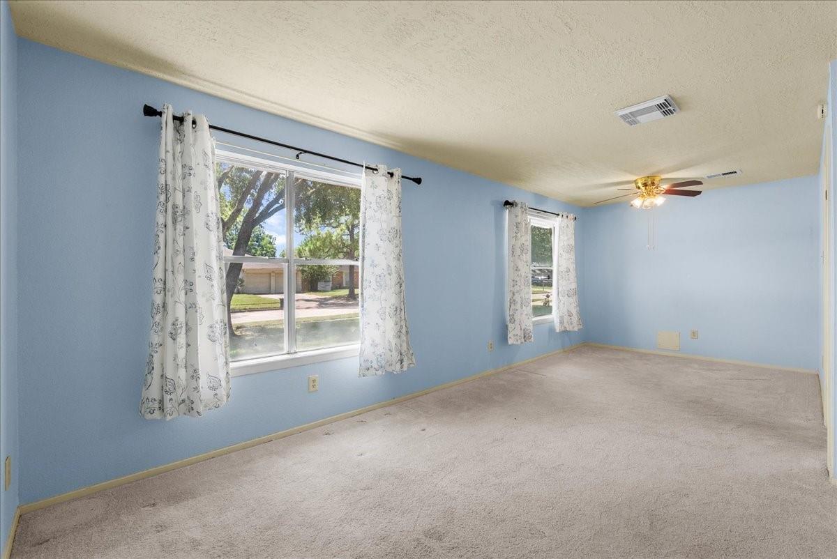 2790 Pinewood Drive