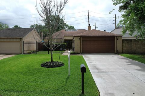 Photo of 1827 Ash Meadow Drive, Houston, TX 77090 (MLS # 66594105)