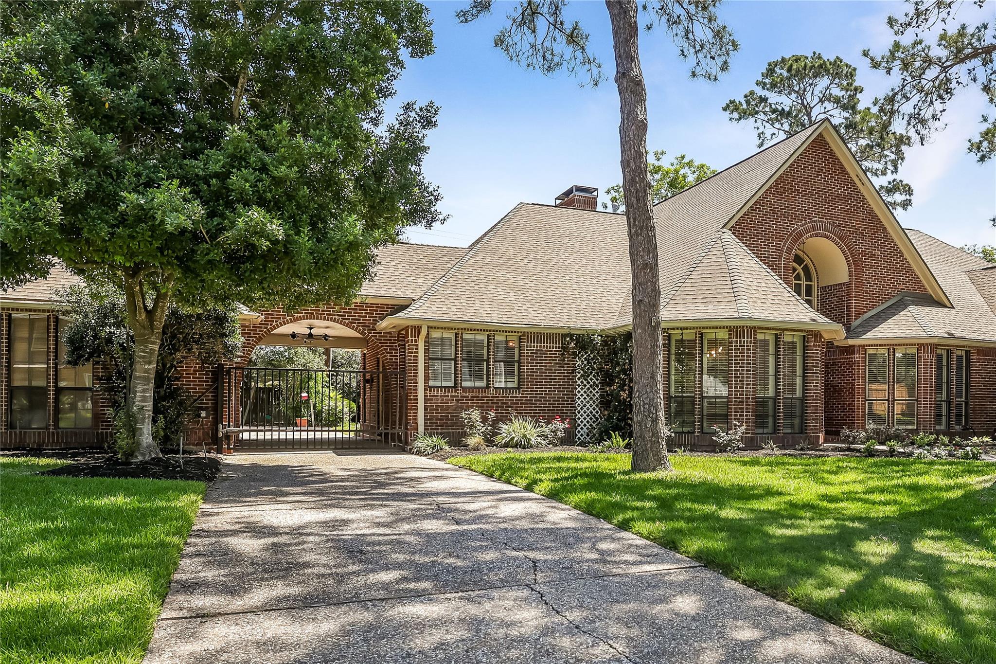 1315 Breezy Bend Drive