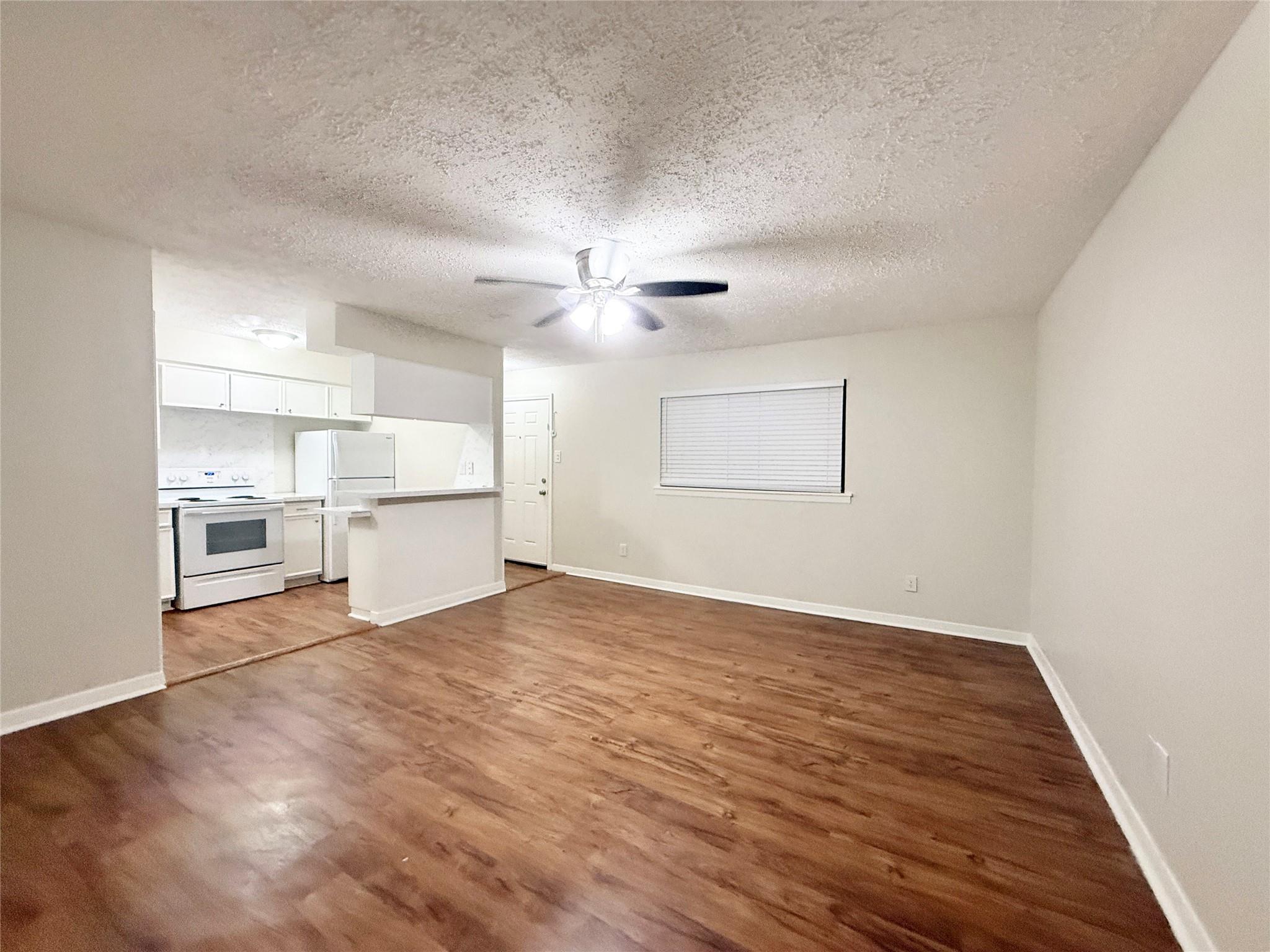 201 S Kaysie Street 17