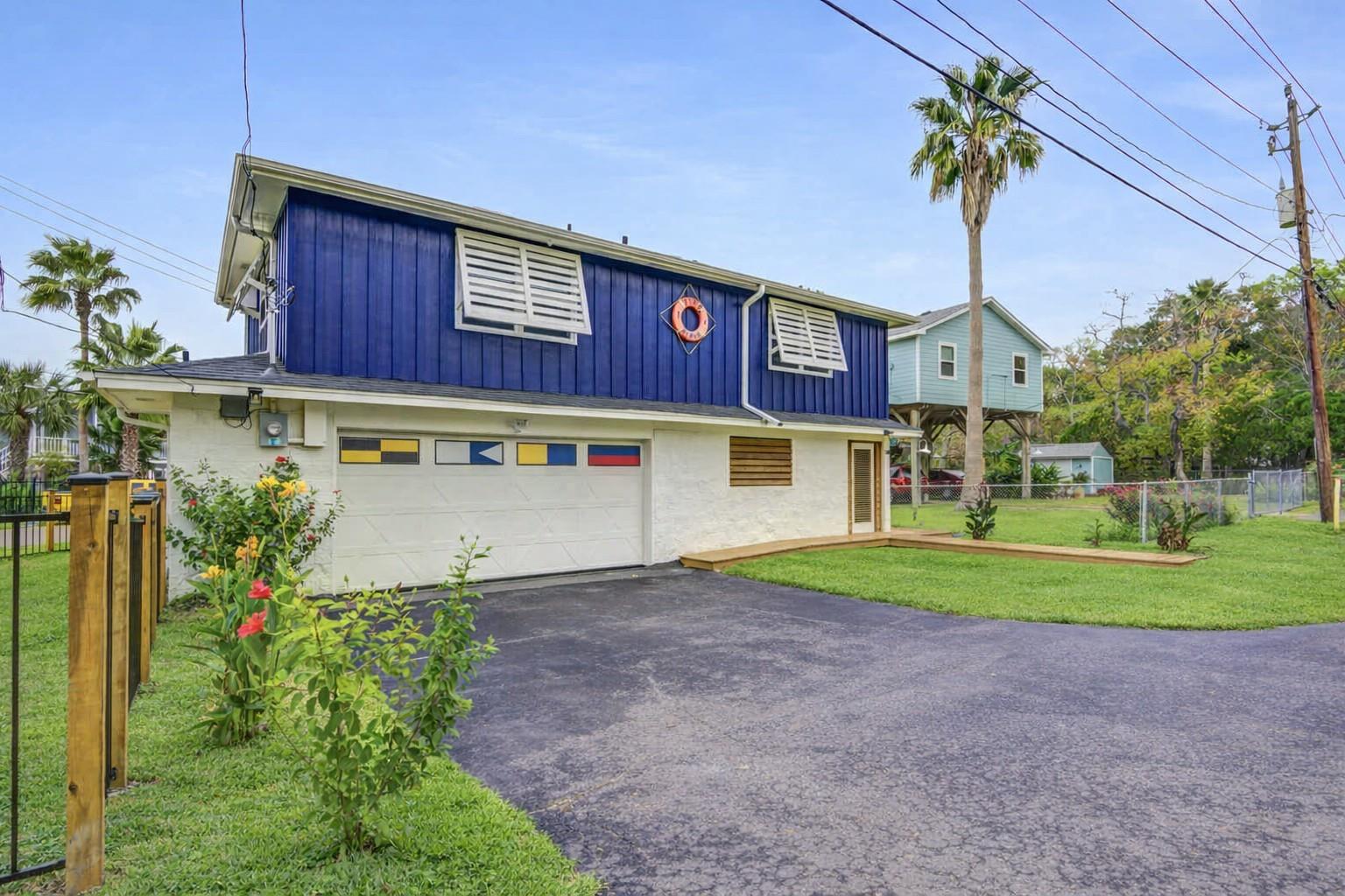 2108 Knollwood Street