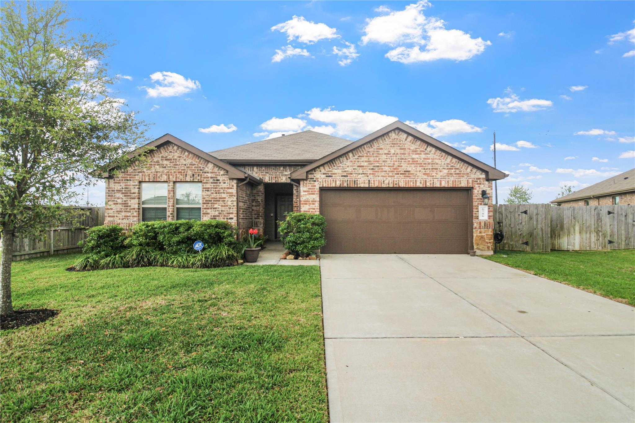 6706 Twin Oaks Lane