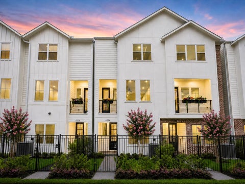 Photo of 6382 Paddington Bend Drive, Houston, TX 77008 (MLS # 24678436)